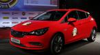 Genfi autonäitus: aasta autoks valitud Opel Astra