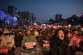 Lõuna-Koreas protestiti presidendi vastu.