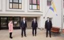 Jüri Ratas kohtus Saaremaa haigla juhatuse liikmete Märt Kõlli ja Edward Laanega
