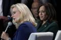 Kamala Harris ja tema selja taha liikunud Liz Cheney