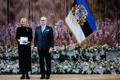 Kadri Simson. Presidendi teenetemärkide üleandmine sündmusel „Eesti tänab“ Tallinna Muusika- ja Balletikoolis