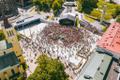 Droonifotod Vabaduse väljakul toimunud rahvamuusikapeolt