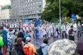 Шествие участников Праздника песни и танца по Таллинну.