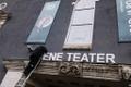 На фасаде Театра Сюдалинна установили новую вывеску.