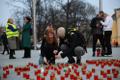 На площади Свободы в Таллинне зажгли свечи в память о жертвах мартовских депортаций.