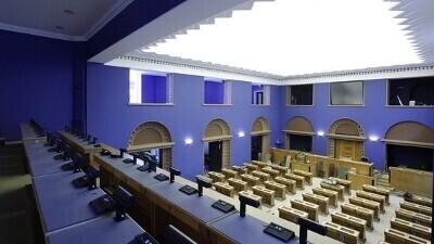 Kogumik annab ülevaateEesti Vabariigi poliitika ja riigivalitsemise arengust.