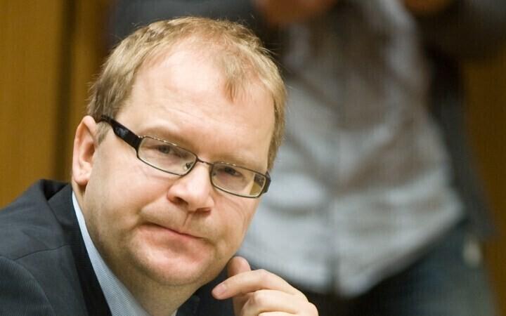 Урмас Паэт возмущается планами госокмпании EVR Cargo купить в России вагоны.