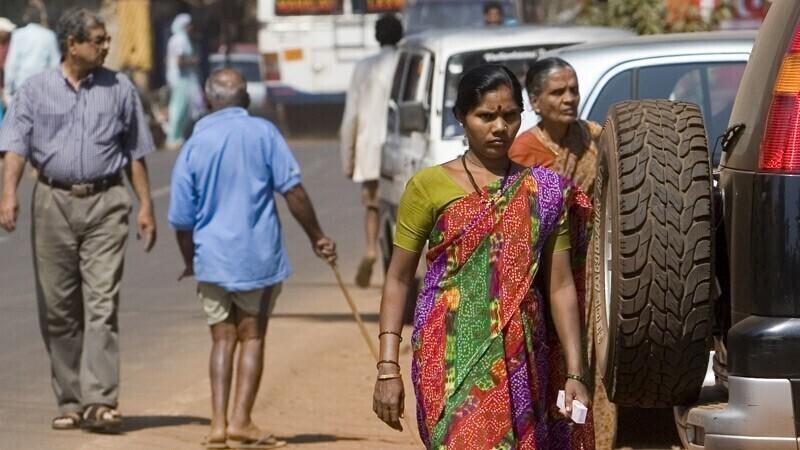 India tänavapilt. Foto on illustreeriv.