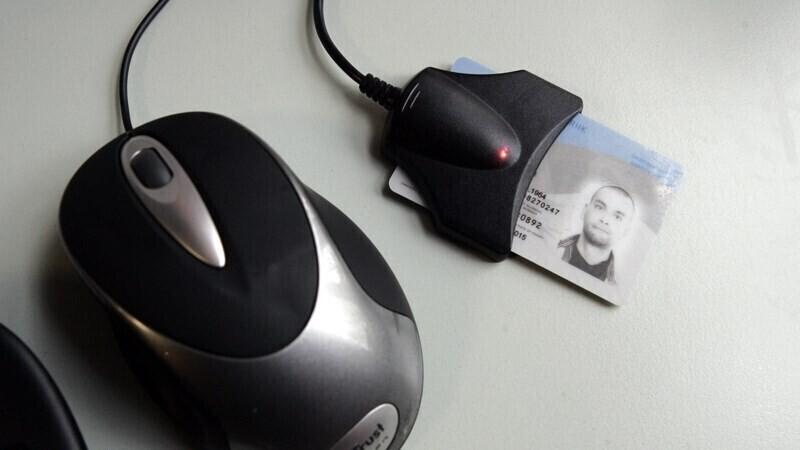 E-votes are cast using a national ID card