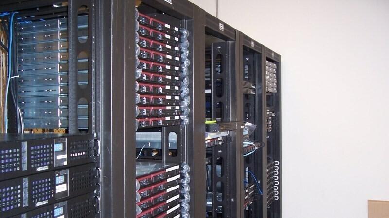 Кроме того, хранилище станет производить тепло: каждая единица энергии, поступающая в компьютер в виде электричества, будет в виде тепла выходить назад и отправляться в таллиннскую систему отопления.