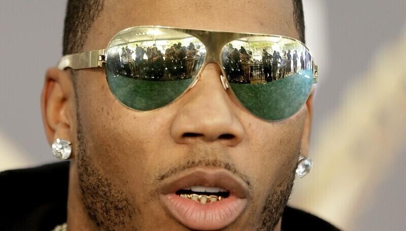 Räppar Nelly esineb aprillis Tallinnas.