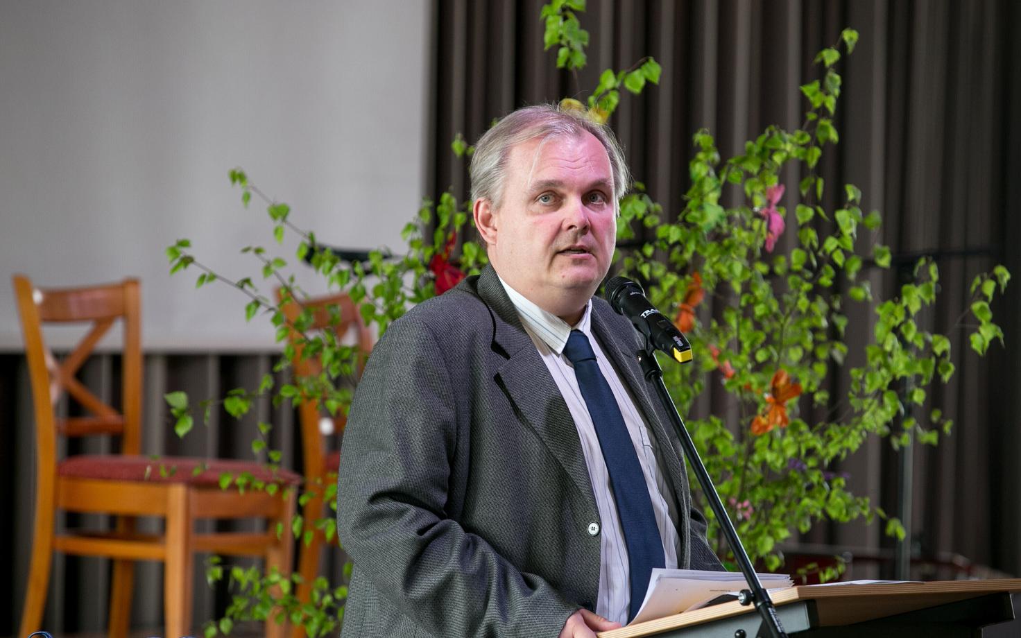 Ajakirja Diplomaatia peatoimetaja Erkki Bahovski.