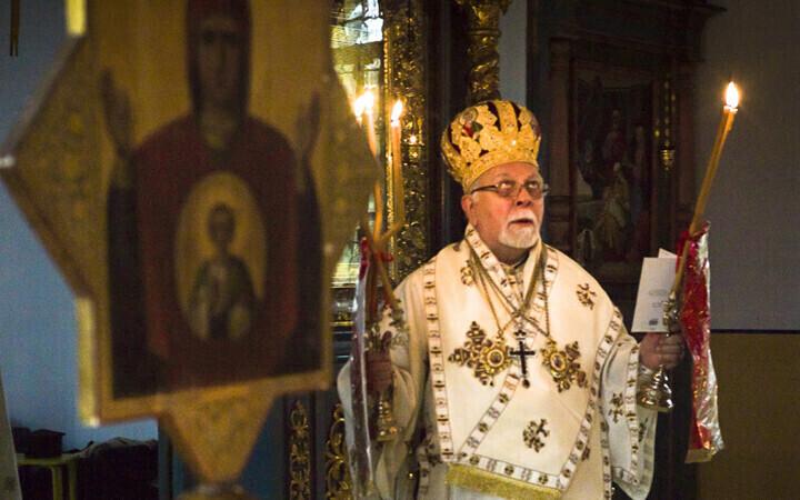 Митрополит Стефан.