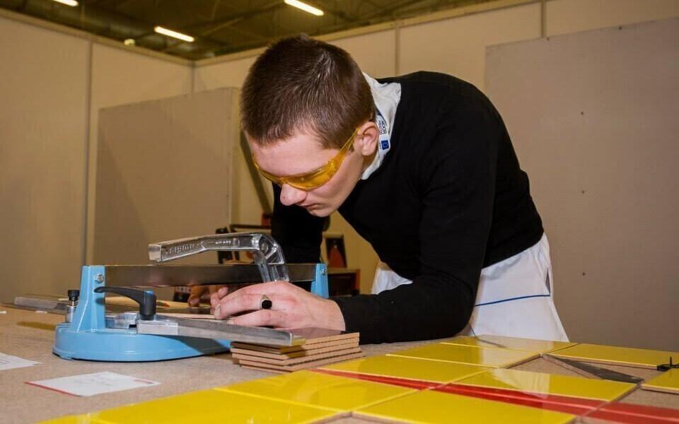 Kutseerialade võistlus Noor Meister.