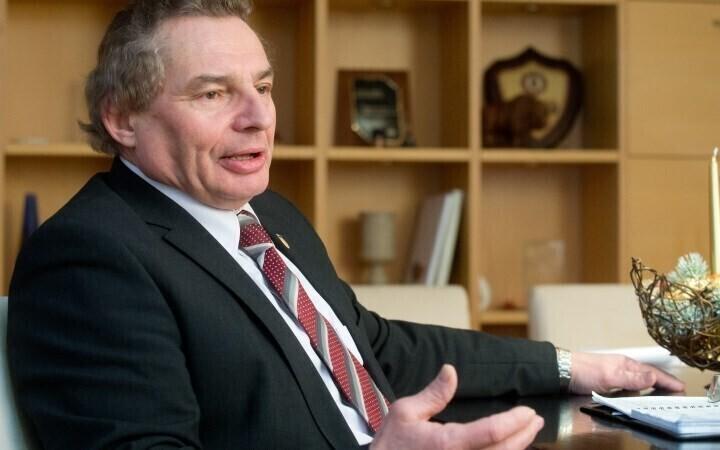 Мэрия Кохтла-Ярве готова ждать ответа Евгения Соловьева до сентября.