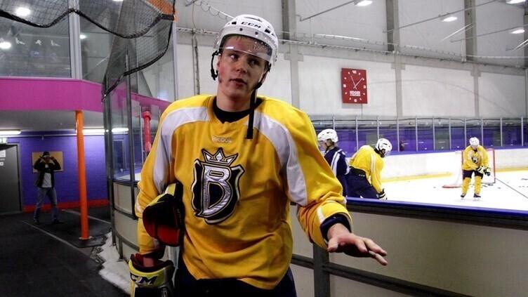 Роберт Рооба покинул