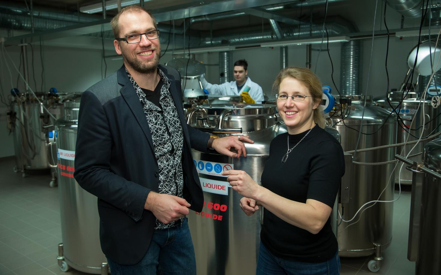 Tartu ülikooli Eesti geenivaramu vanemteadurid Tõnu Esko ja Krista Fischer.