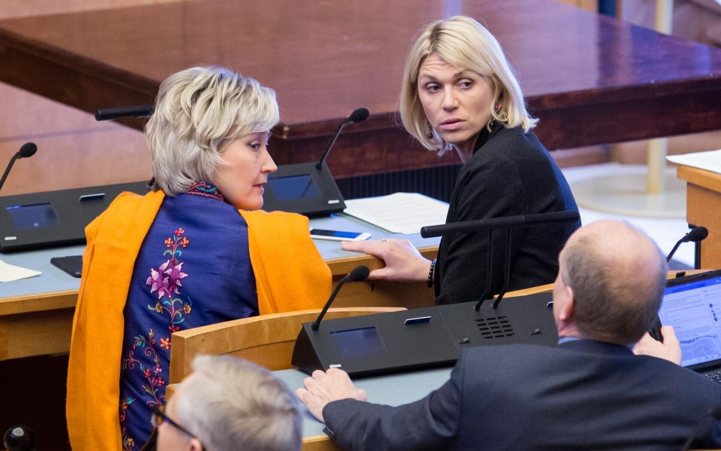MPs Marianne Mikko and Urve Palo are both from the Social Democratic Party, which voluntarily implemented internal gender quotas. 27 of 101 Riigikogu members are currently women.