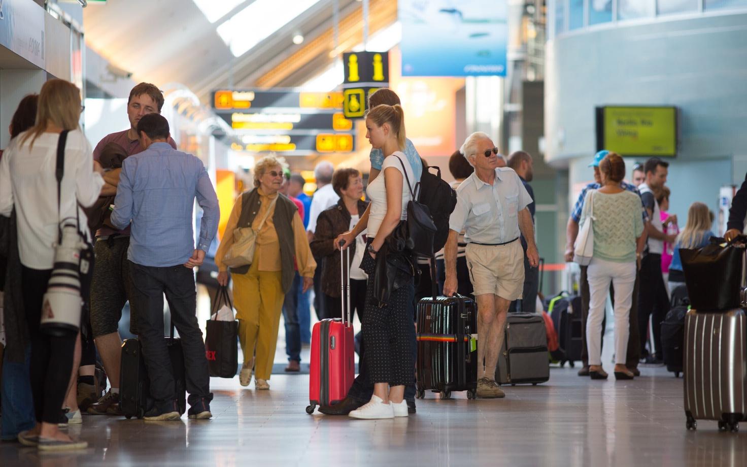 В Таллиннском аэропорту.