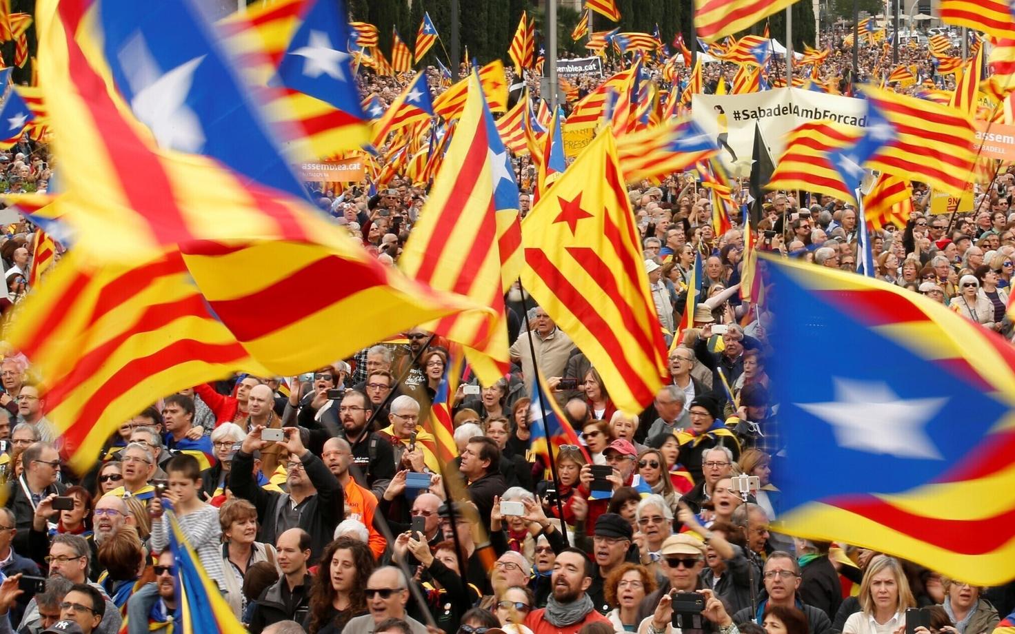 Протестующие в Барселоне.