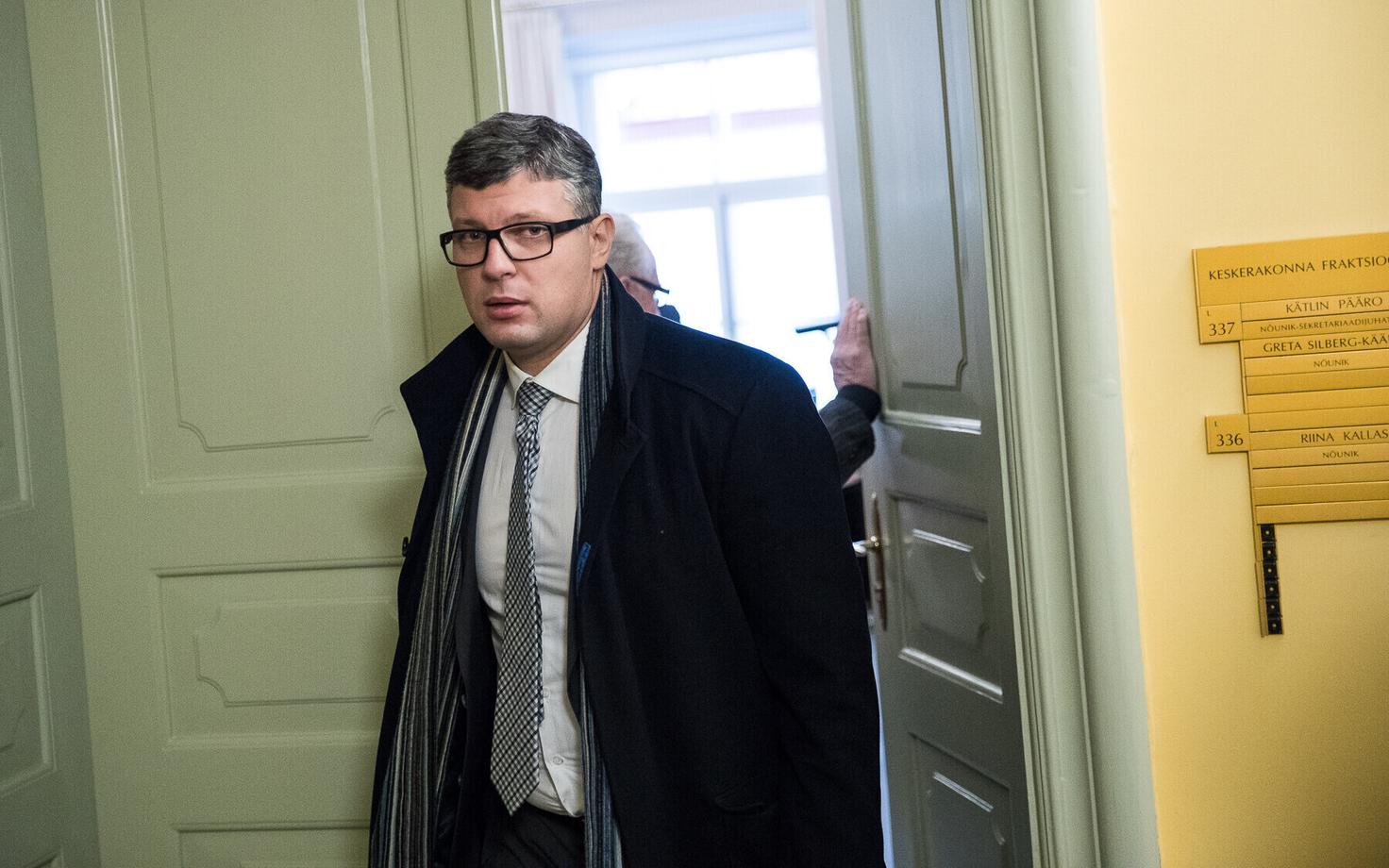 Наличие собственного мнения по теме членства Эстонии в НАТО стоило Михаилу Корбу министерского портфеля.