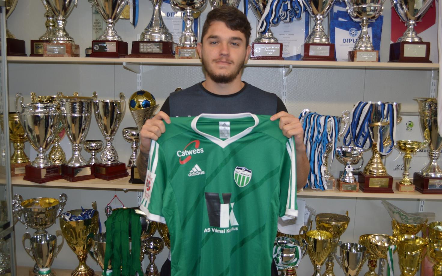 Жоао Морелли.