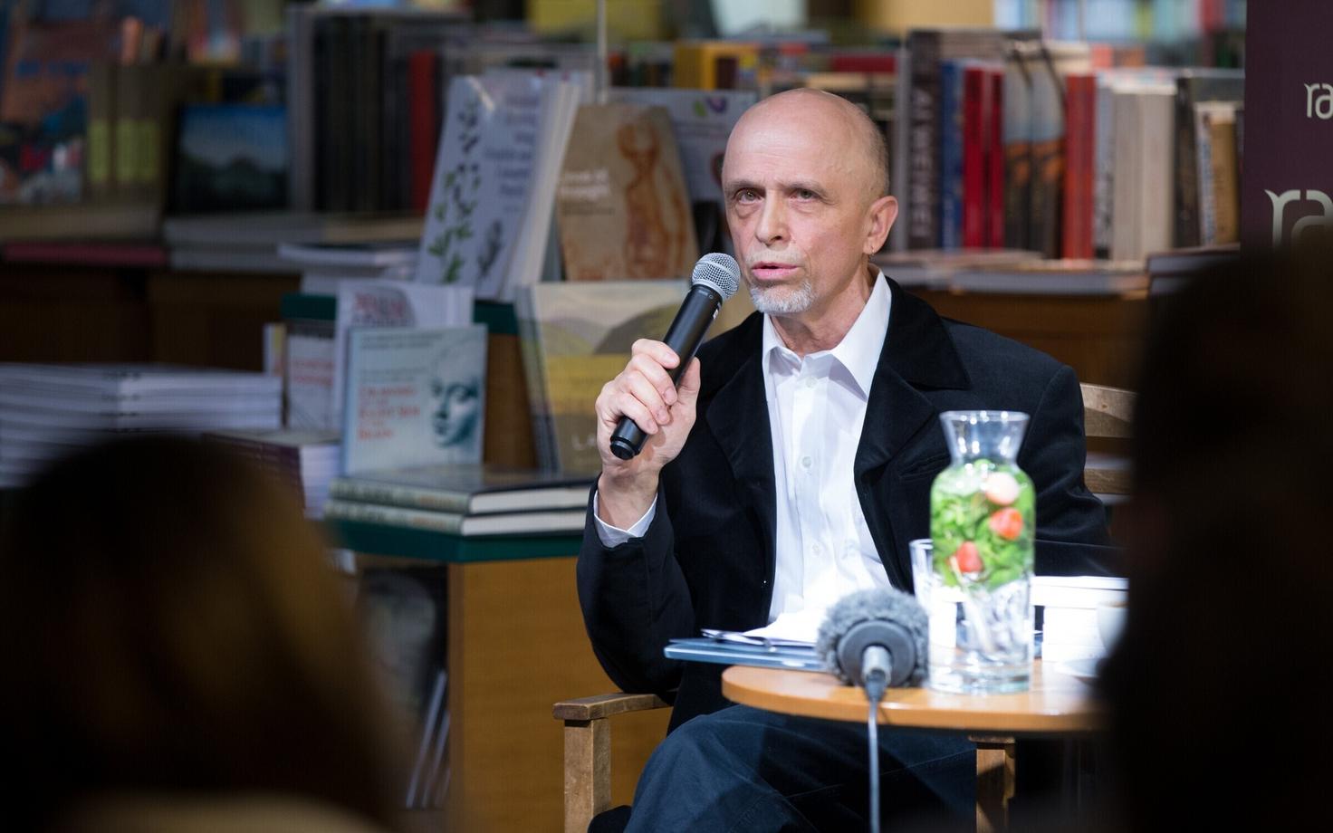 Aasta kirjanik Mihkel Mutt.