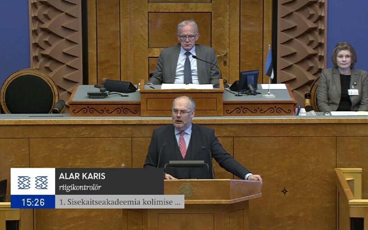 Alar Karis riigikogus.