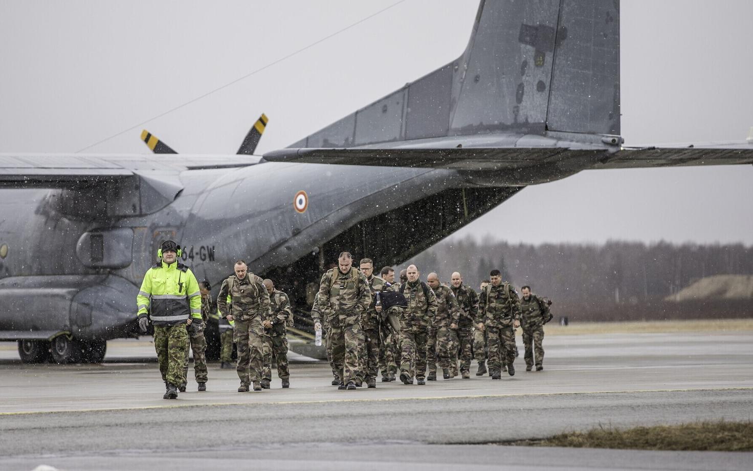Esimeste Prantsuse sõdurite saabumine Eestisse.