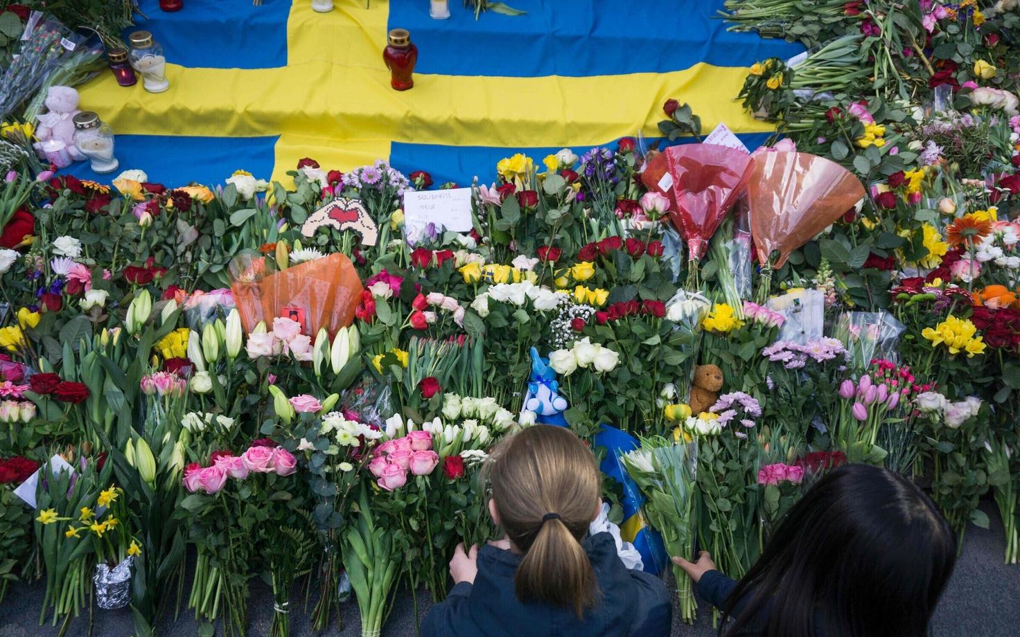 В Стокгольме чтят память погибших в теракте.