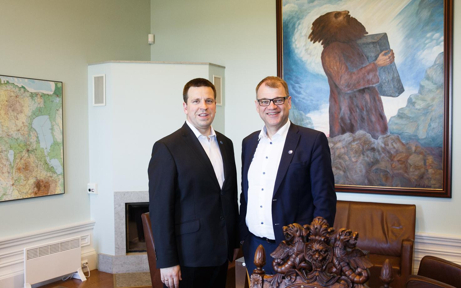 Peaministrid Jüri Ratas ja Juha Sipilä.