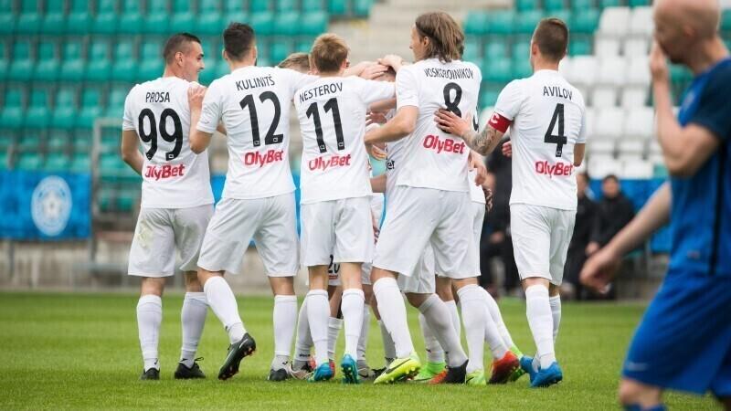 Футболисты