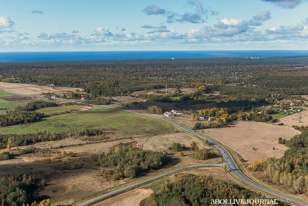 Из Вайвара в соседний Нарва-Йыэсуу на общественном транспорте можно добраться только через Нарву.