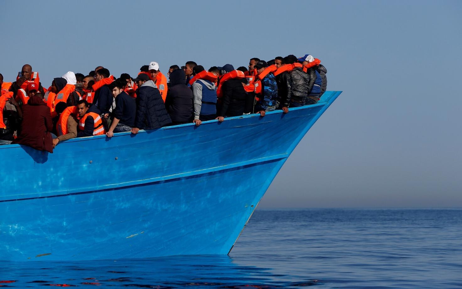 Migrandid Liibüa ranniku lähedal Vahemerel.