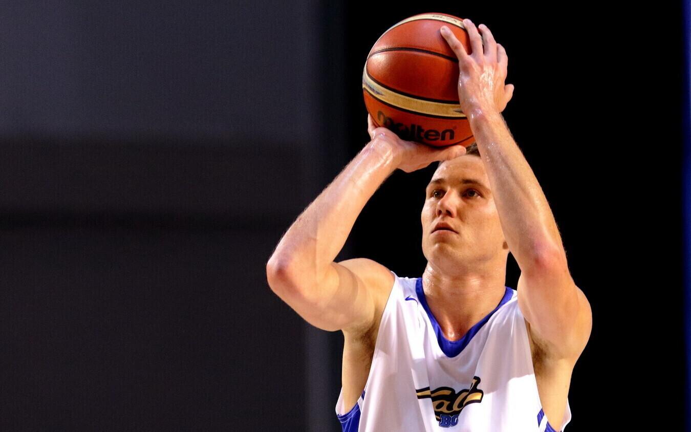 Янари Йыэсаар был лучшим на площадке.