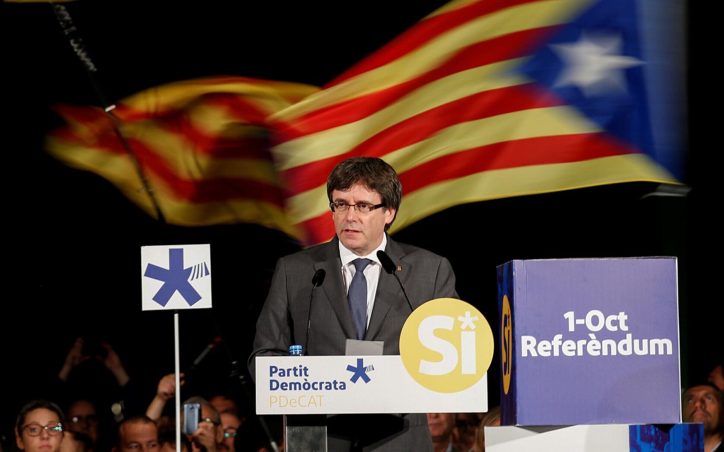 Kataloonia president Carles Puigdemont meeleavaldusel iseseisvusreferendumi toetuseks.
