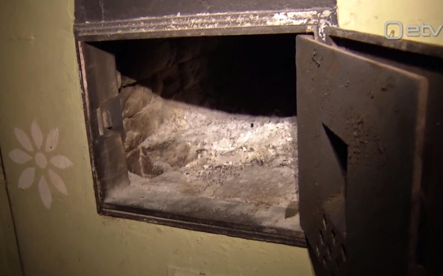 Старая печь.