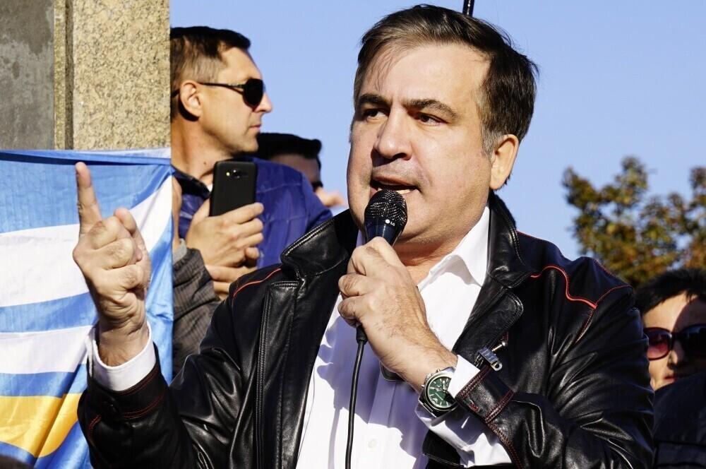 Михаил Саакашвили на встрече со своими сторонниками в Одессе 30 сентября.