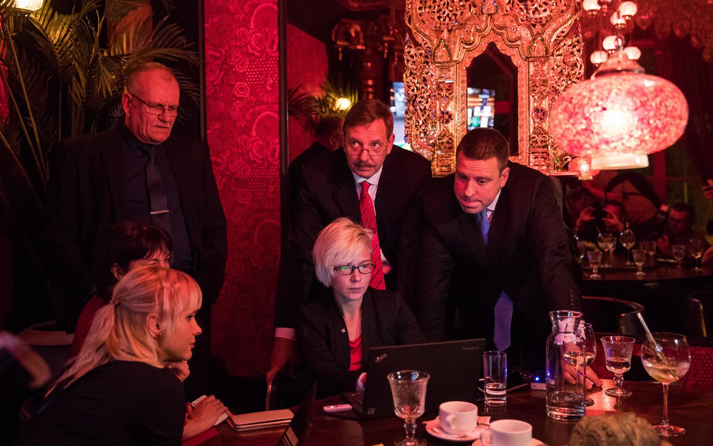 Keskerakond 2017. aastal valimistulemusi ootamas.