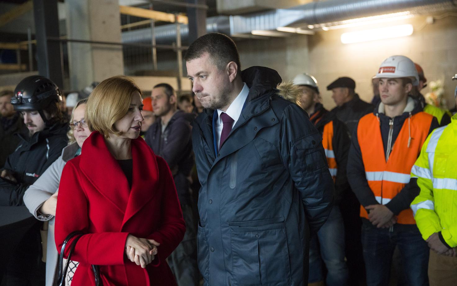 Peaprokurör Lavly Perling ja justiitsminister Urmas Reinsalu Lubja tänava kohtumaja sarikapeol.