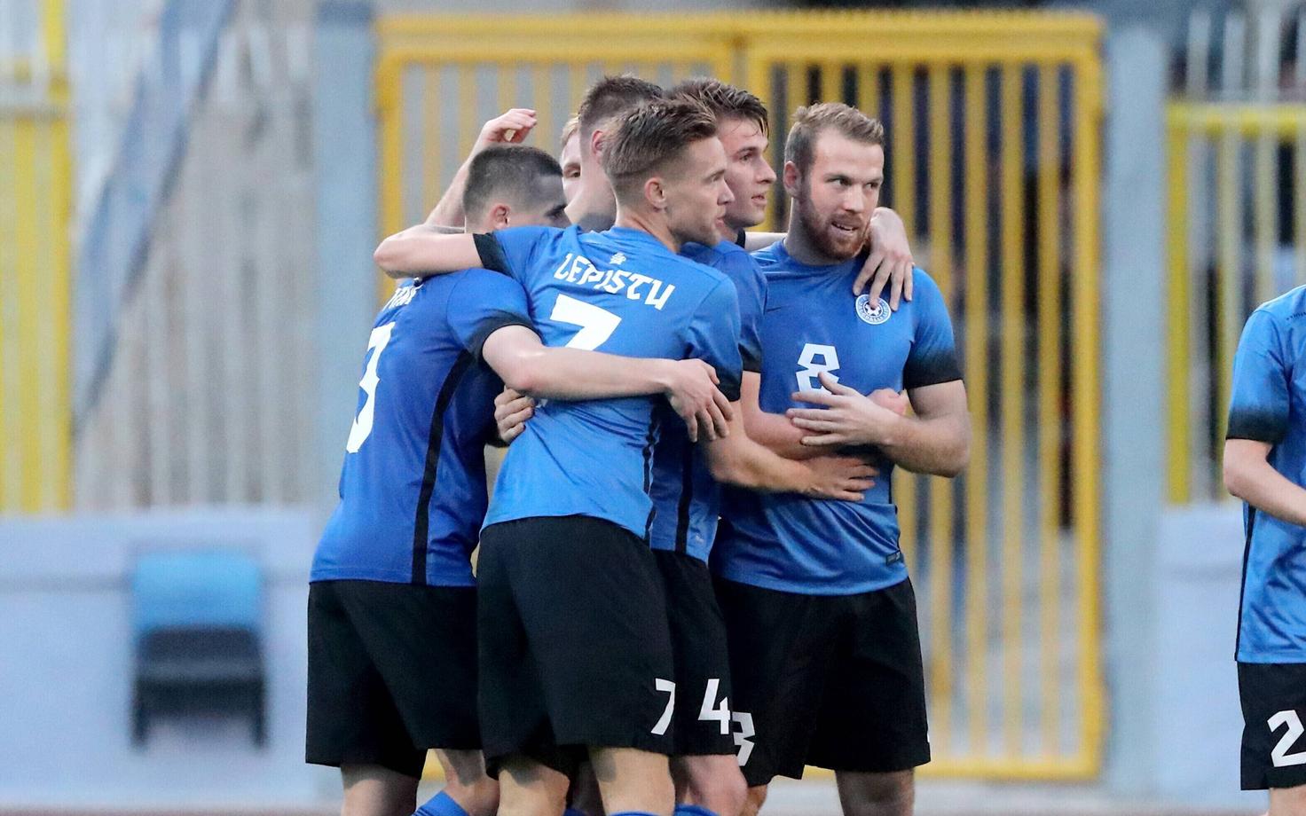 Футболисты сборной Эстонии.