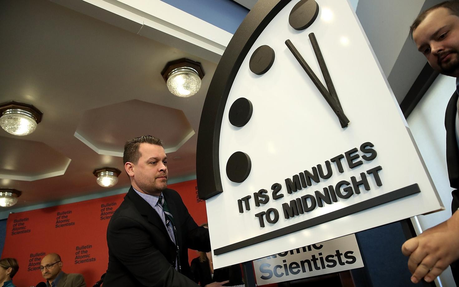 Teadlased pressikonverentsil