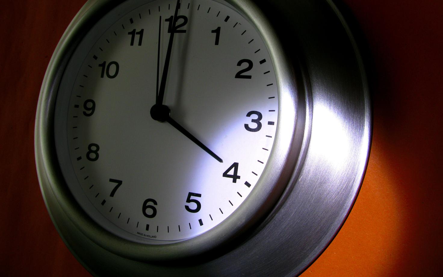 ЕС может отказаться от перехода на сезонное время.