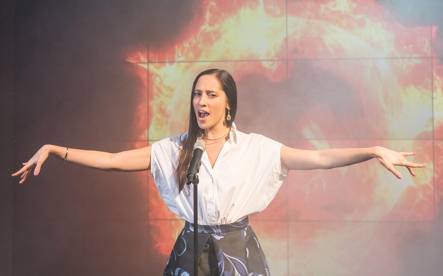 Элина Нечаева.