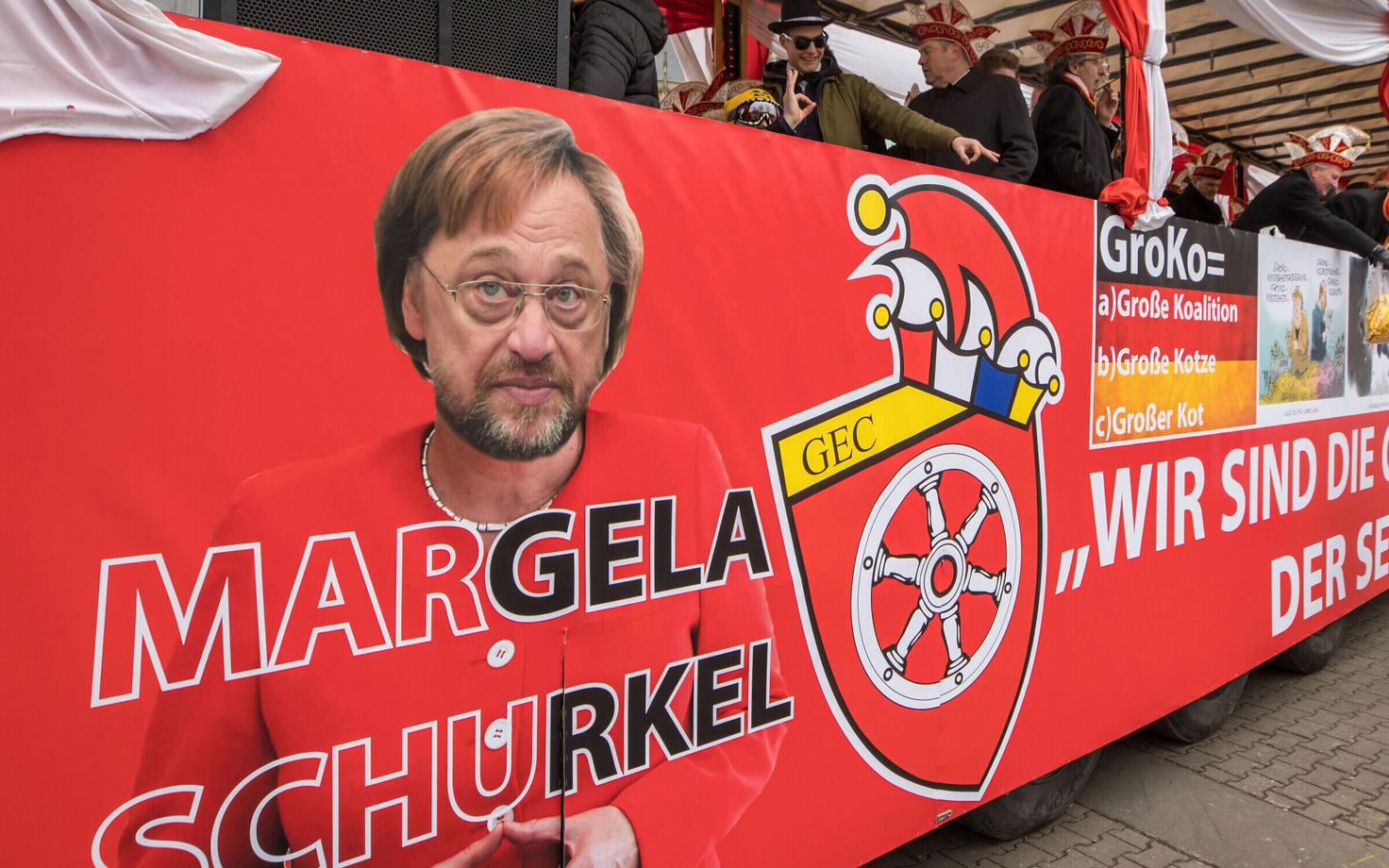 Poliithuumorit 11. veebruaril Erfurti karnevalil - kollaaž Angela Merkelist ja Martin Schulzist.