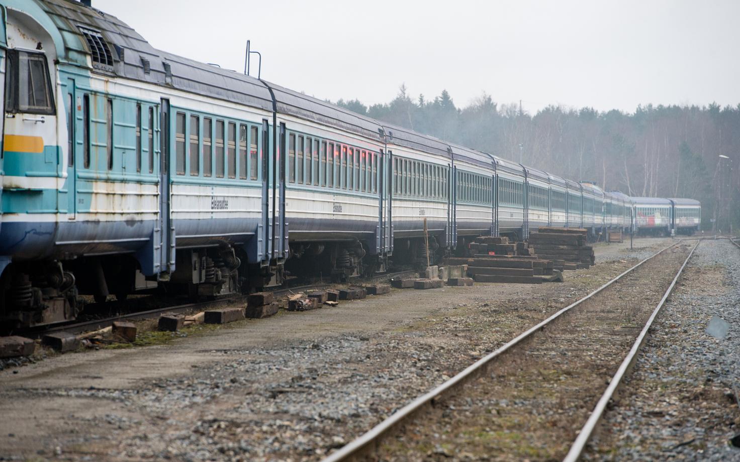 Edelaraudtee trains standing unused after Elron took over the operation of passenger rail service in Estonia. Jan. 6, 2014.