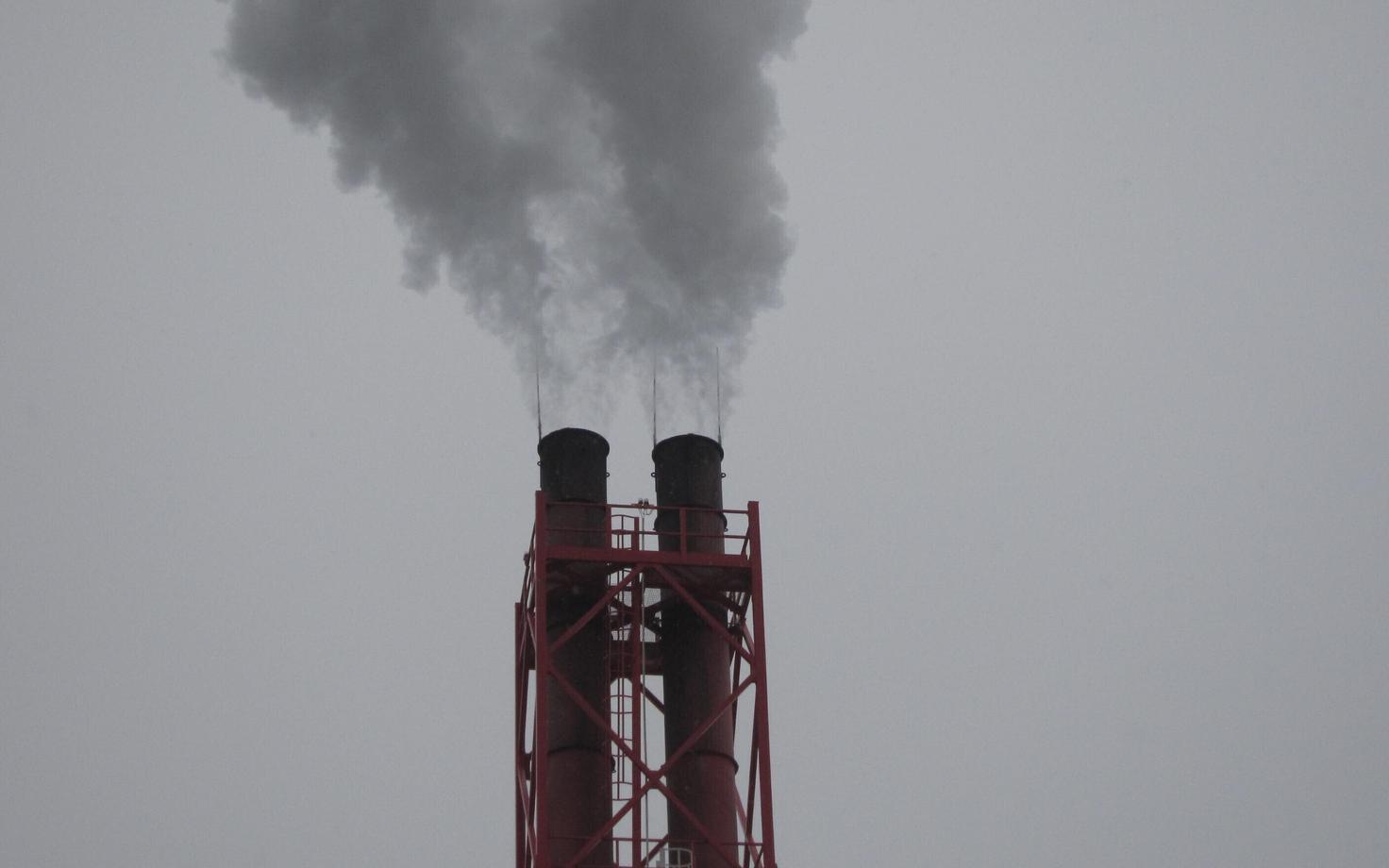 Трубы электростанции.