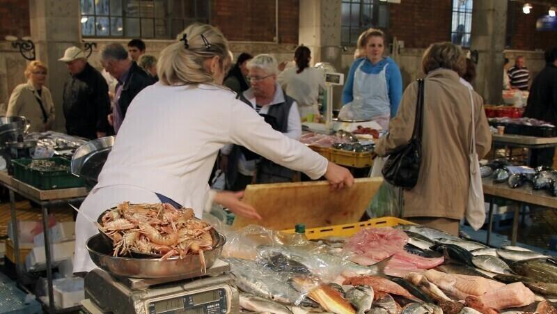В сфере торговли вакансий предостаточно.