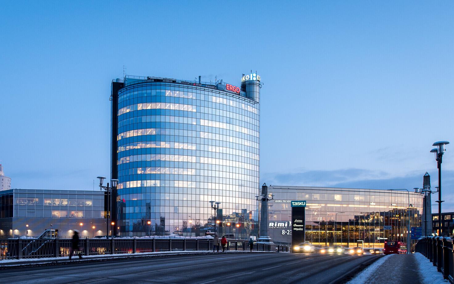 На крыше этого здания в Тарту установят солнечные батареи.