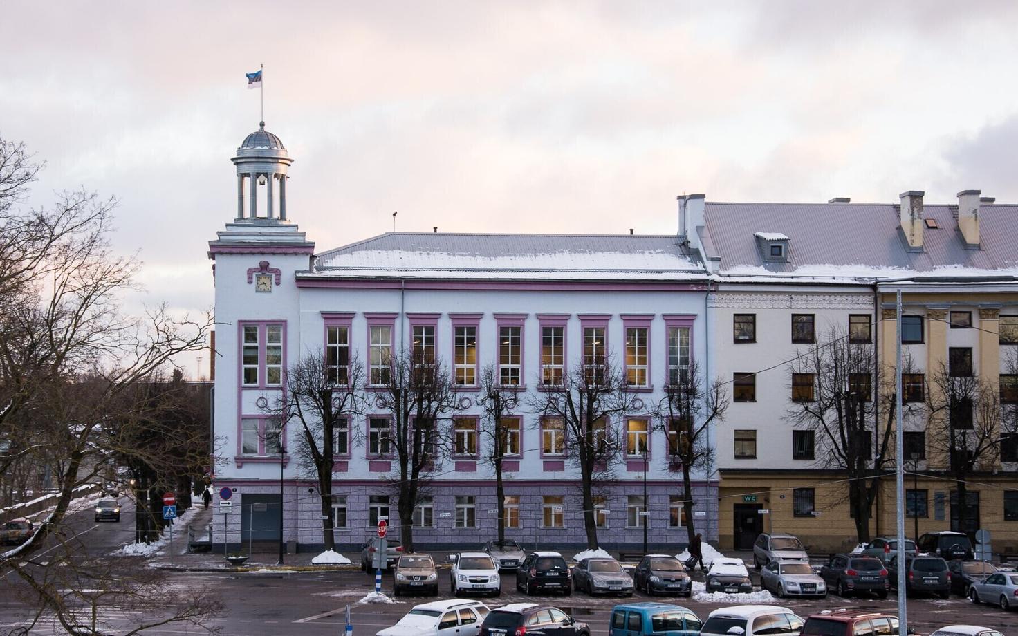 Здание Нарвской городской управы.